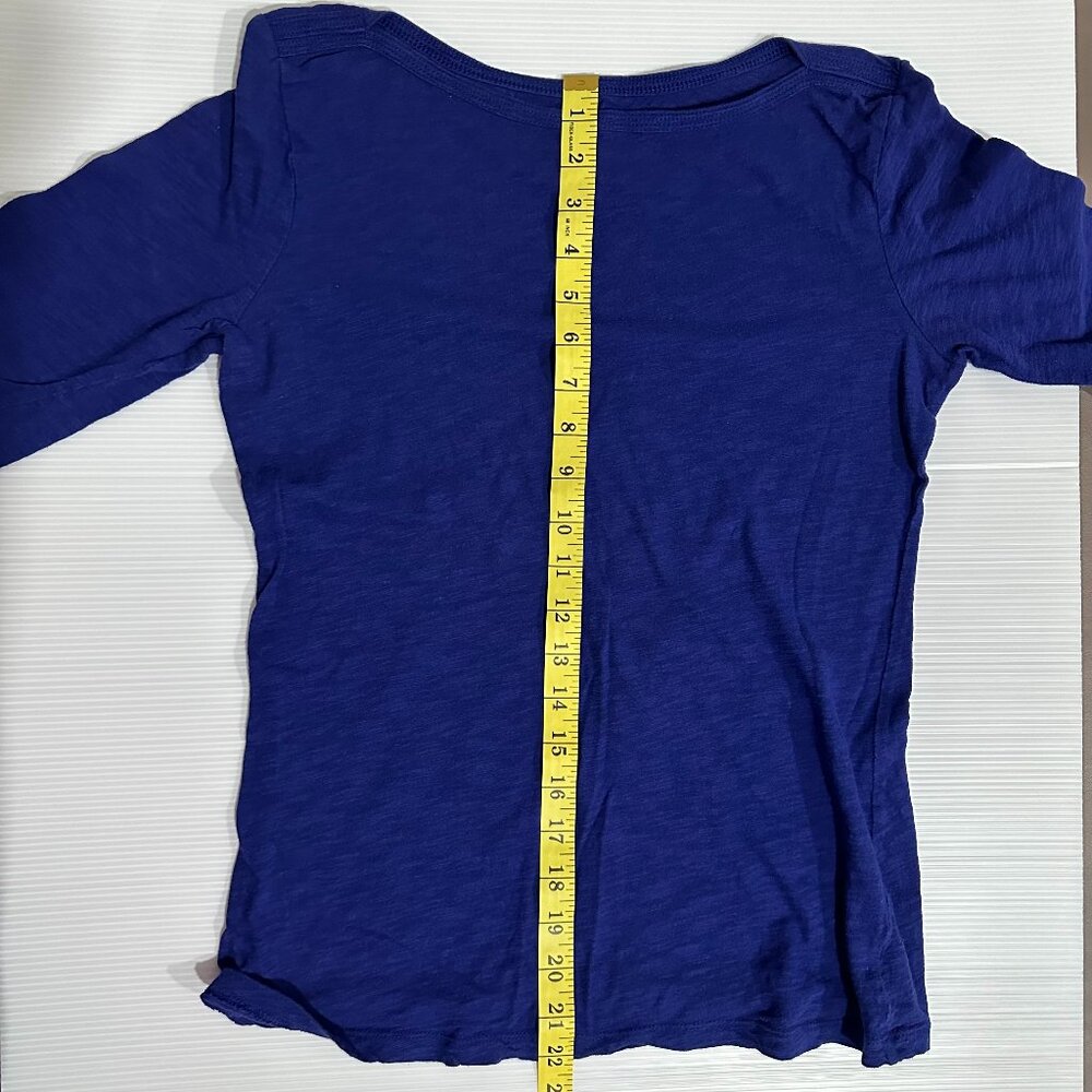 🌼$10 Women Juniors GAP Royal Blue Long Sleeve Cotton Tee Size S - Picture 5 of 6